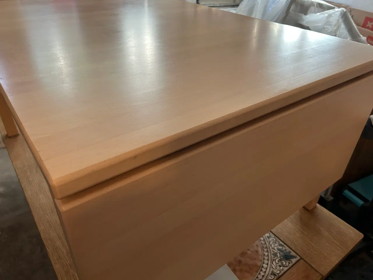 Billede 5 - Lyst sofabord med plade 