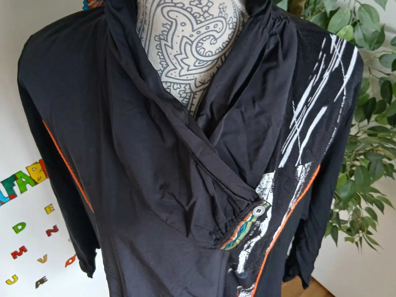 Billede 2 - Tunika. InFornt. XL/42