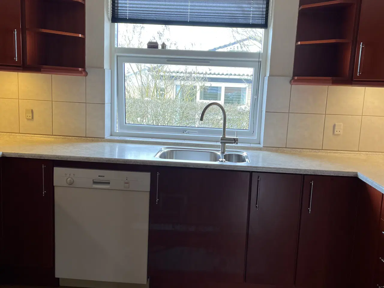 Billede 4 - Kirsebærkøkken - du skal selv nedtage køkken