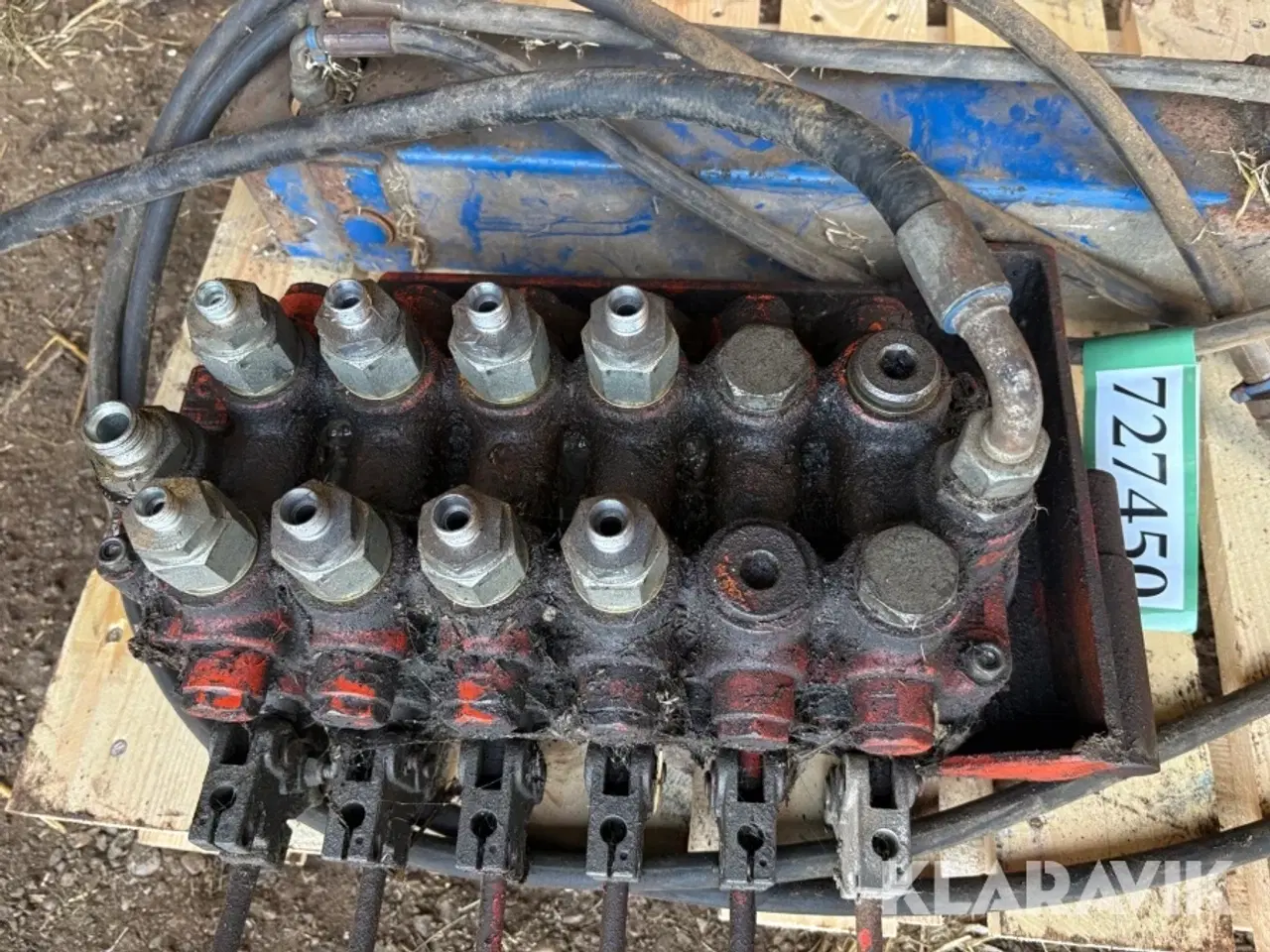 Billede 10 - Hydraulisk ventilblok og støtteben