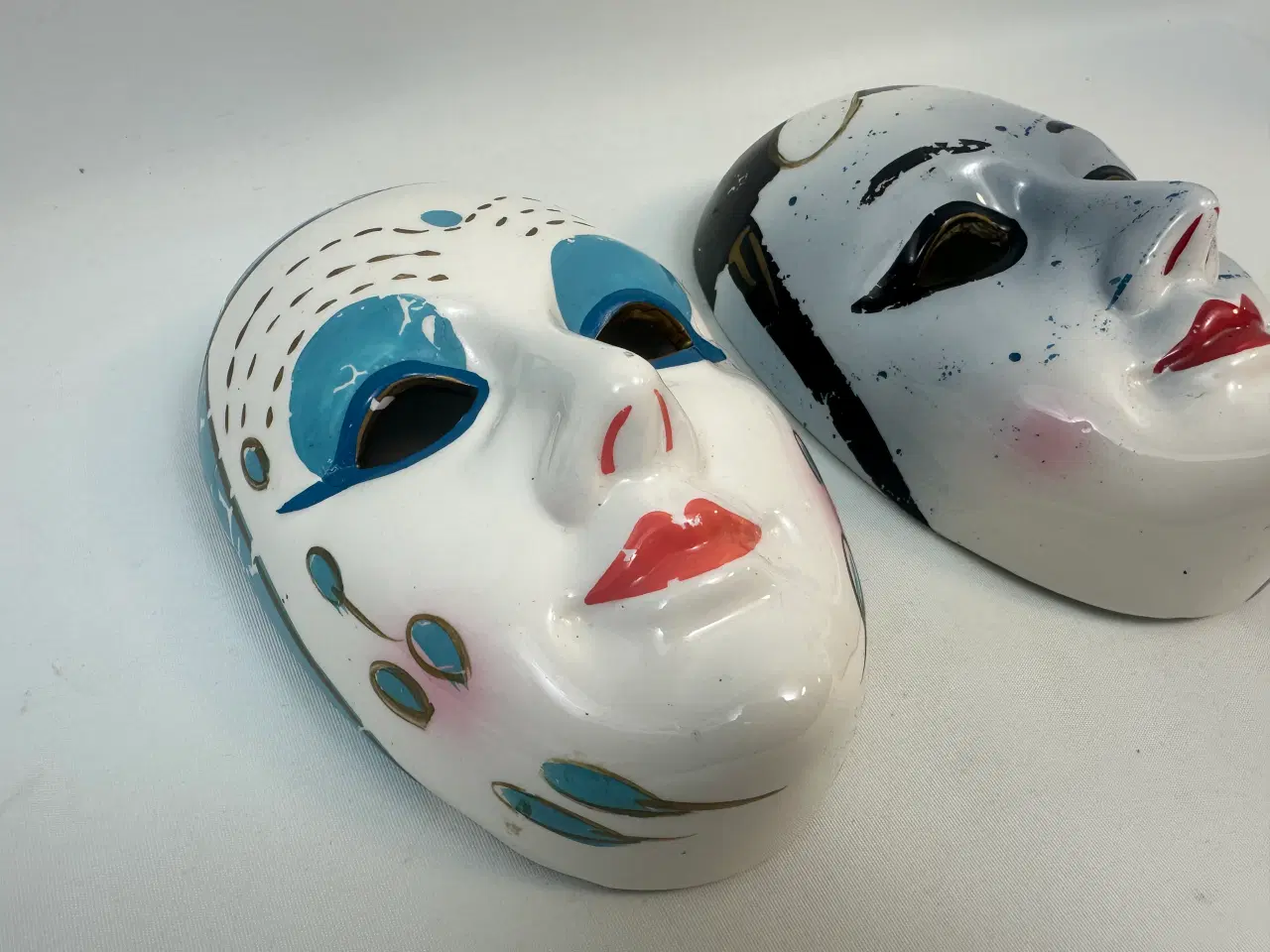 Billede 3 - 2 stk. flotte masker i porcelæn