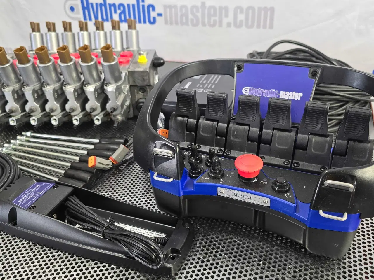 Billede 4 - Walvoil DPX 100 7 sektioner Scanreco RC 400