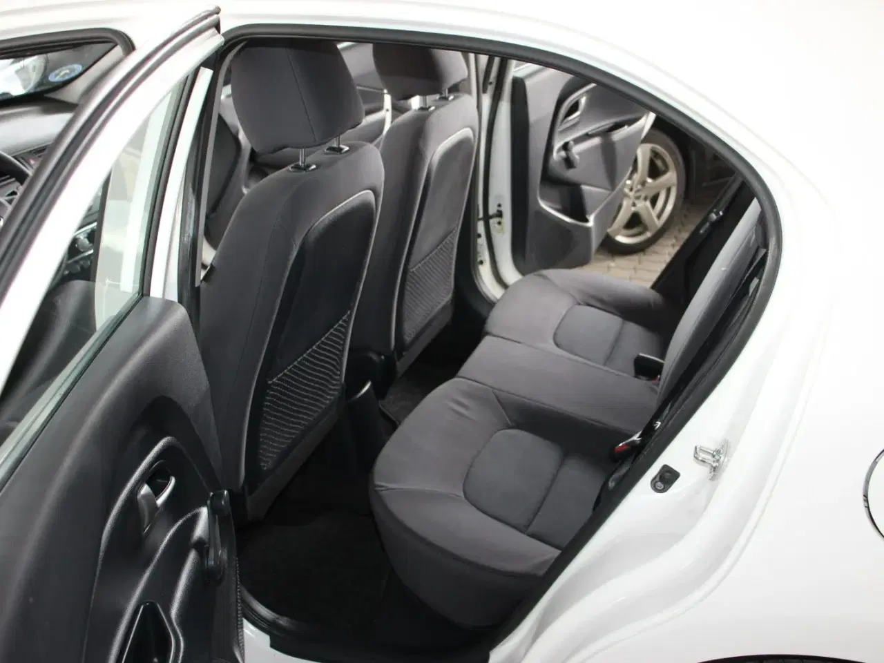 Billede 10 - Kia Rio 1,2 CVVT Style