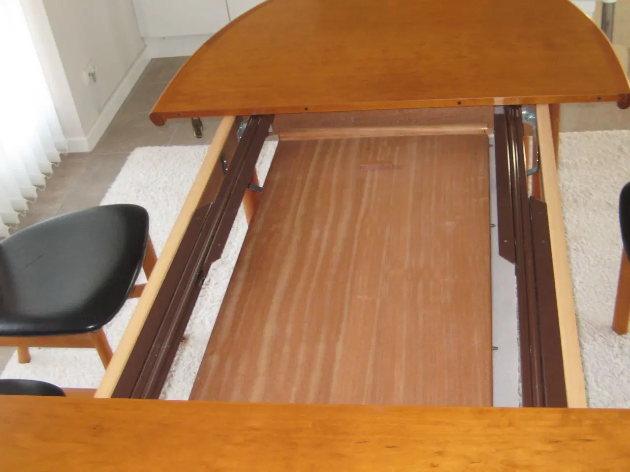 Billede 6 - Skovby Spisebord med 6 stole