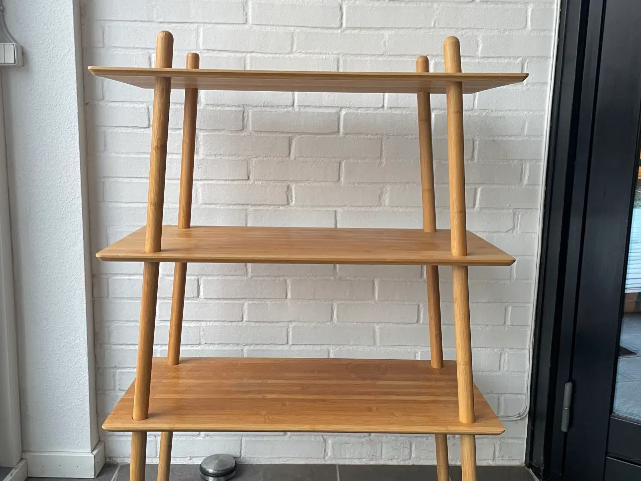 Billede 1 - Smart reol i bambus