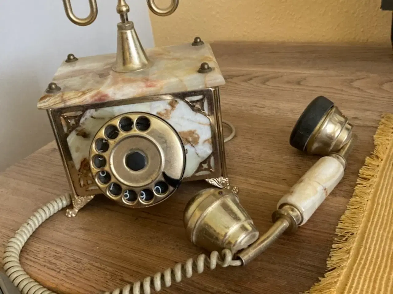 Billede 2 - Flot gammelt Fastnet Bord ur i messing og Marmor