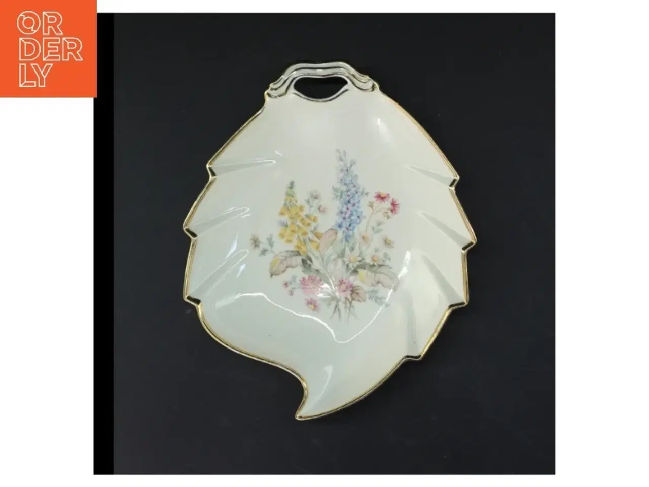 Billede 2 - Oval broholmskål med blomsterdesign fra Broholm (str. 22,5x17 cm)