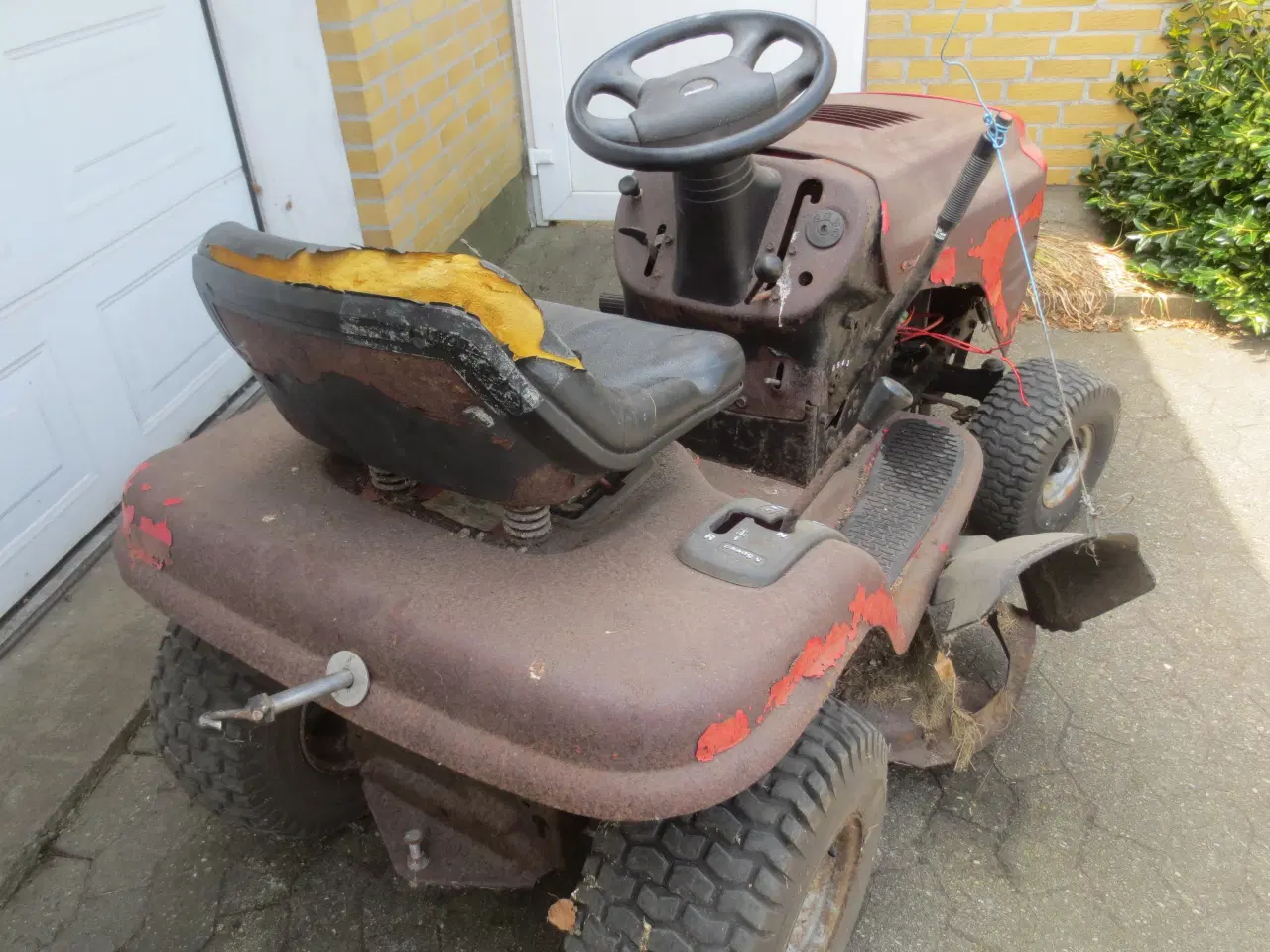 Billede 6 - 1 stk Havetraktor Jonsered Model LT 2112