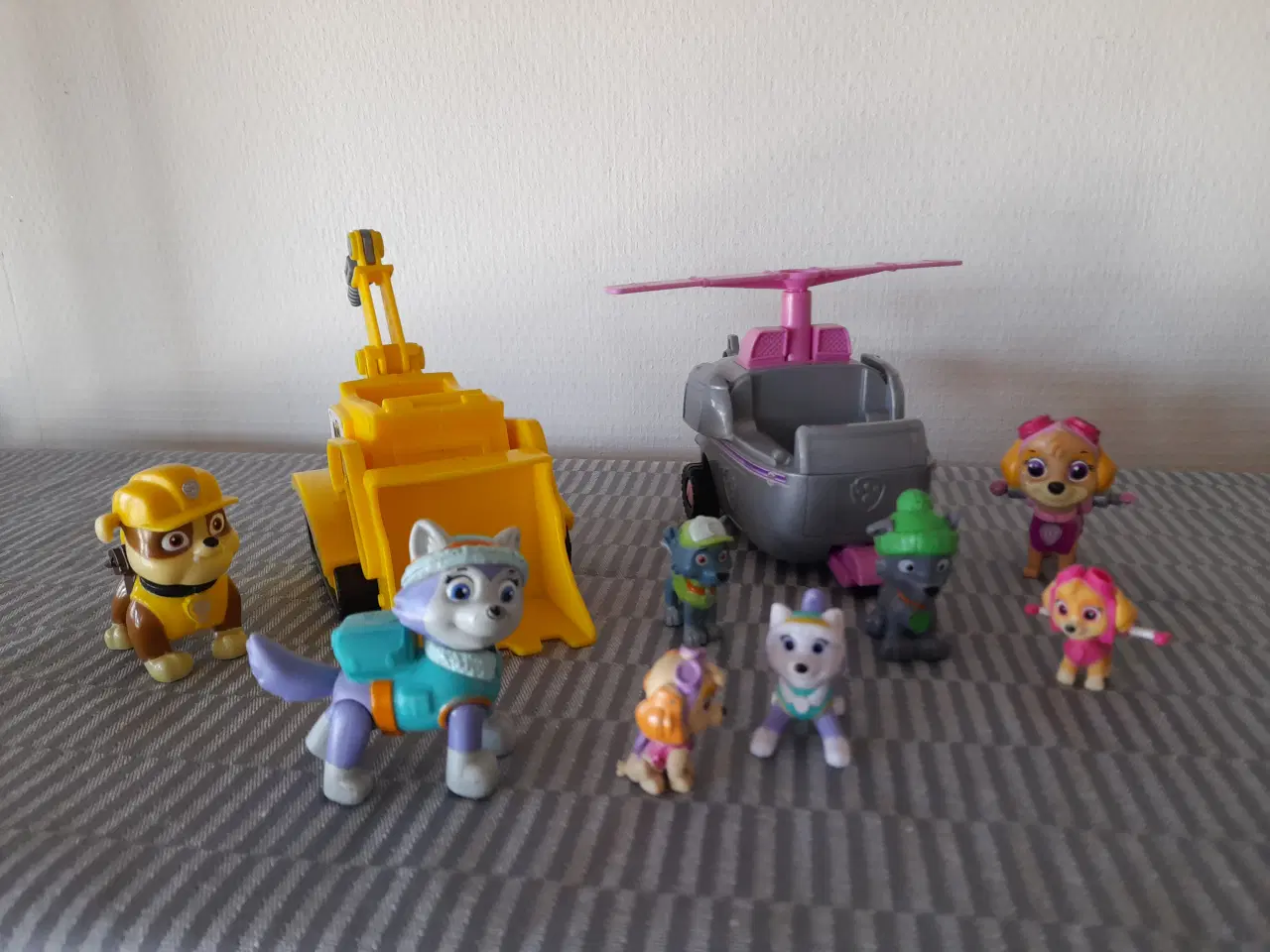 Billede 6 - Paw Patrol figurer og køretøjer