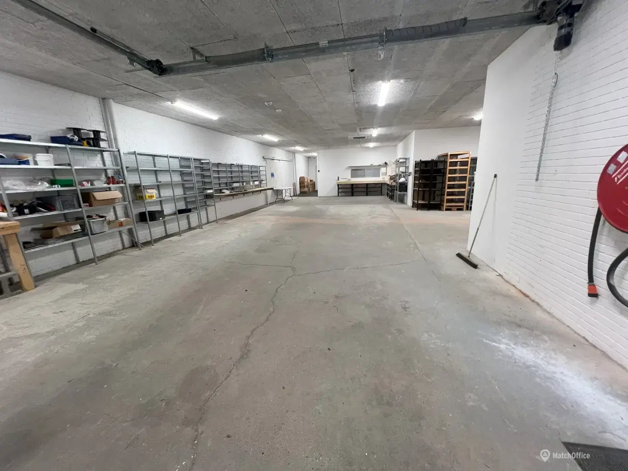 Billede 4 - Lejemål med virkelig gode adgangsforhold og vendearealer, beliggende i Viborgs nordlige del, tæt på ringvejen.