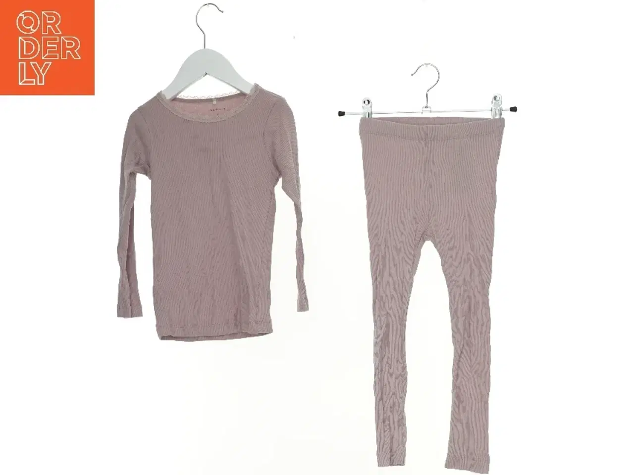 Billede 1 - Sæt (2 stk.) fra Name It (str. 104 cm)