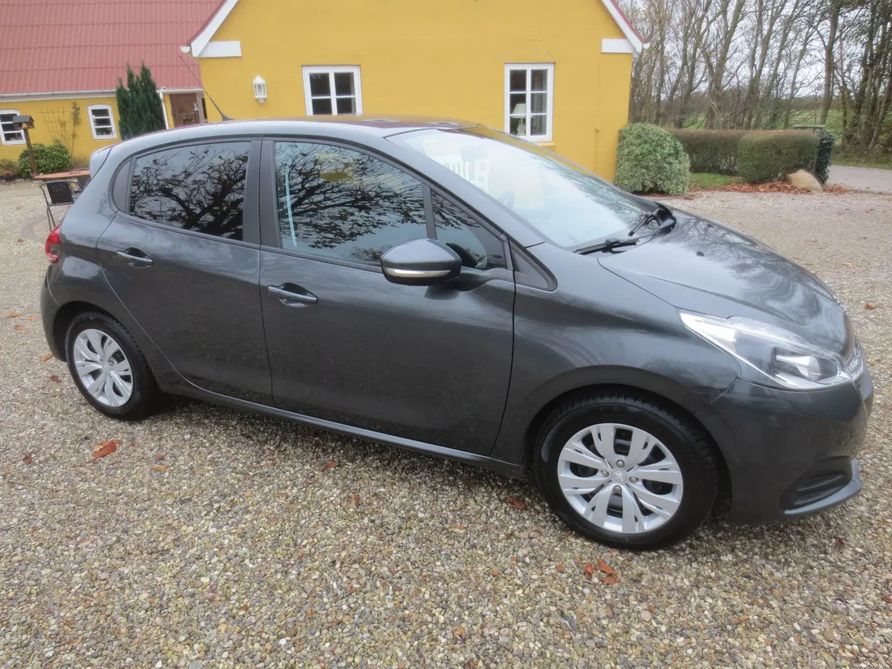 Billede 4 - Peugeot 208 1.6  HDi Årg 2017. Km 164. 