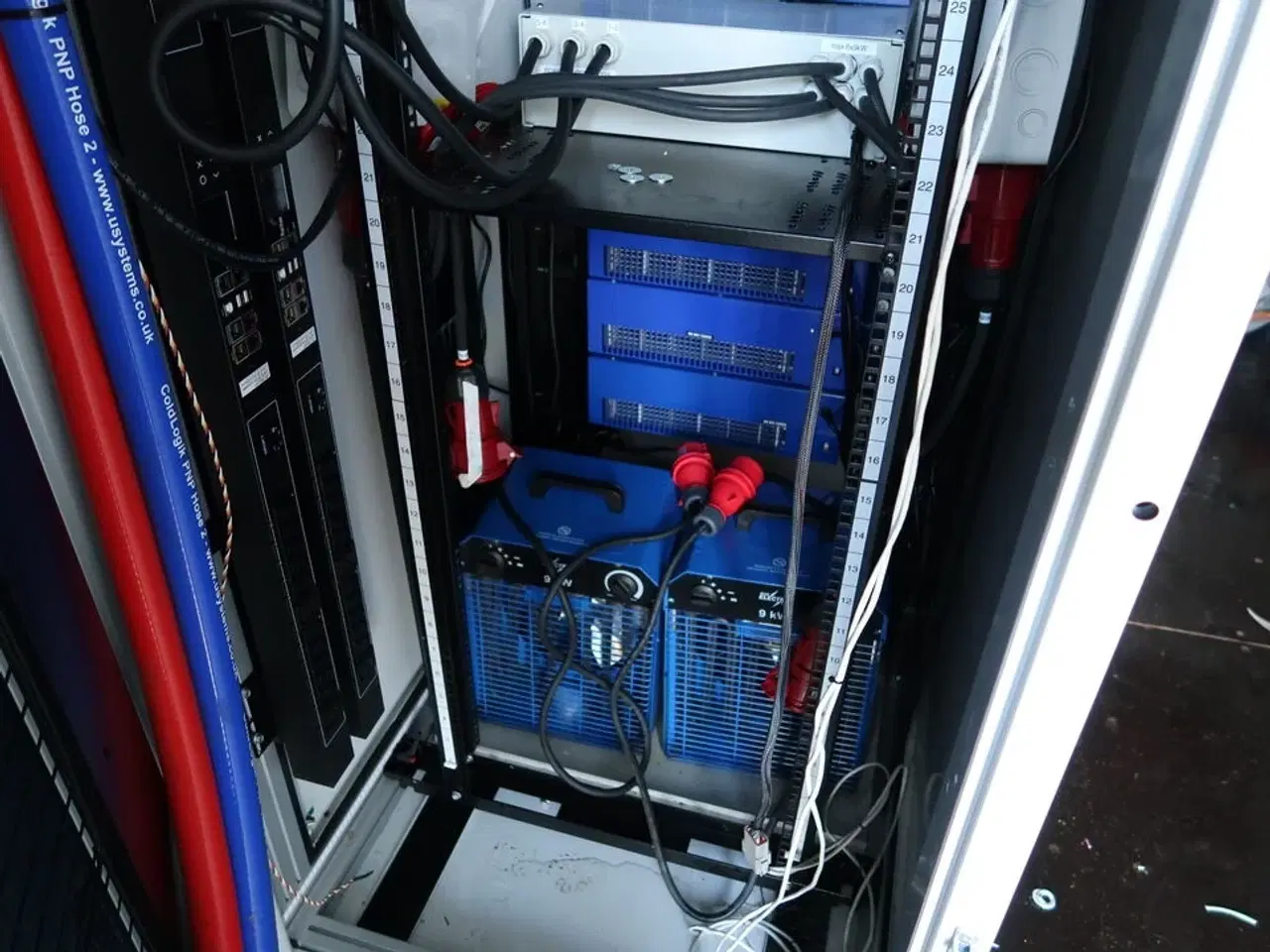 Billede 14 - 20 fods isolering container indrettet som testcenter af overskudsvarme (læs beskrivelse)