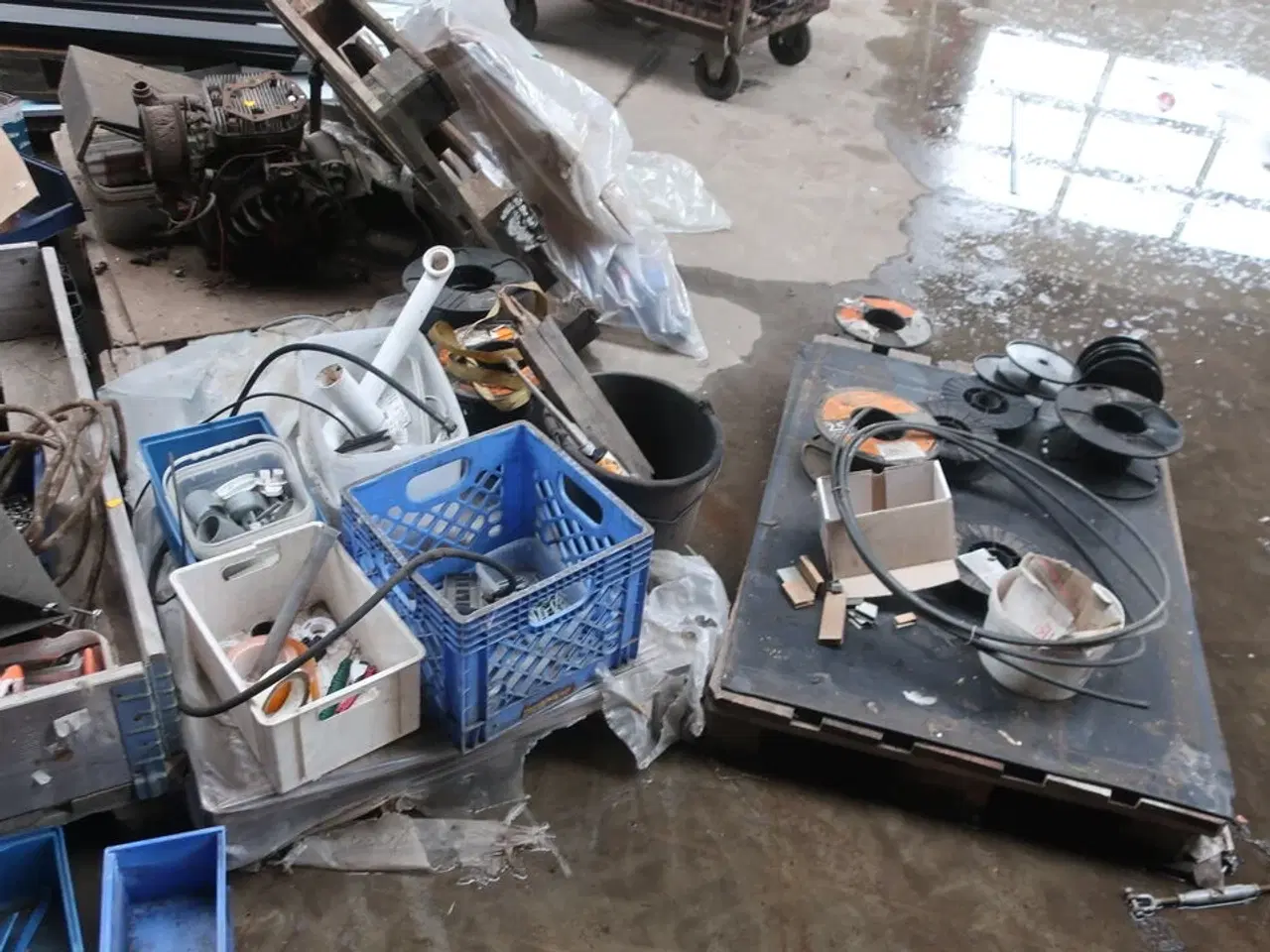 Billede 26 - Div. Paller, pallerammer, reservedele, varelager m.m.