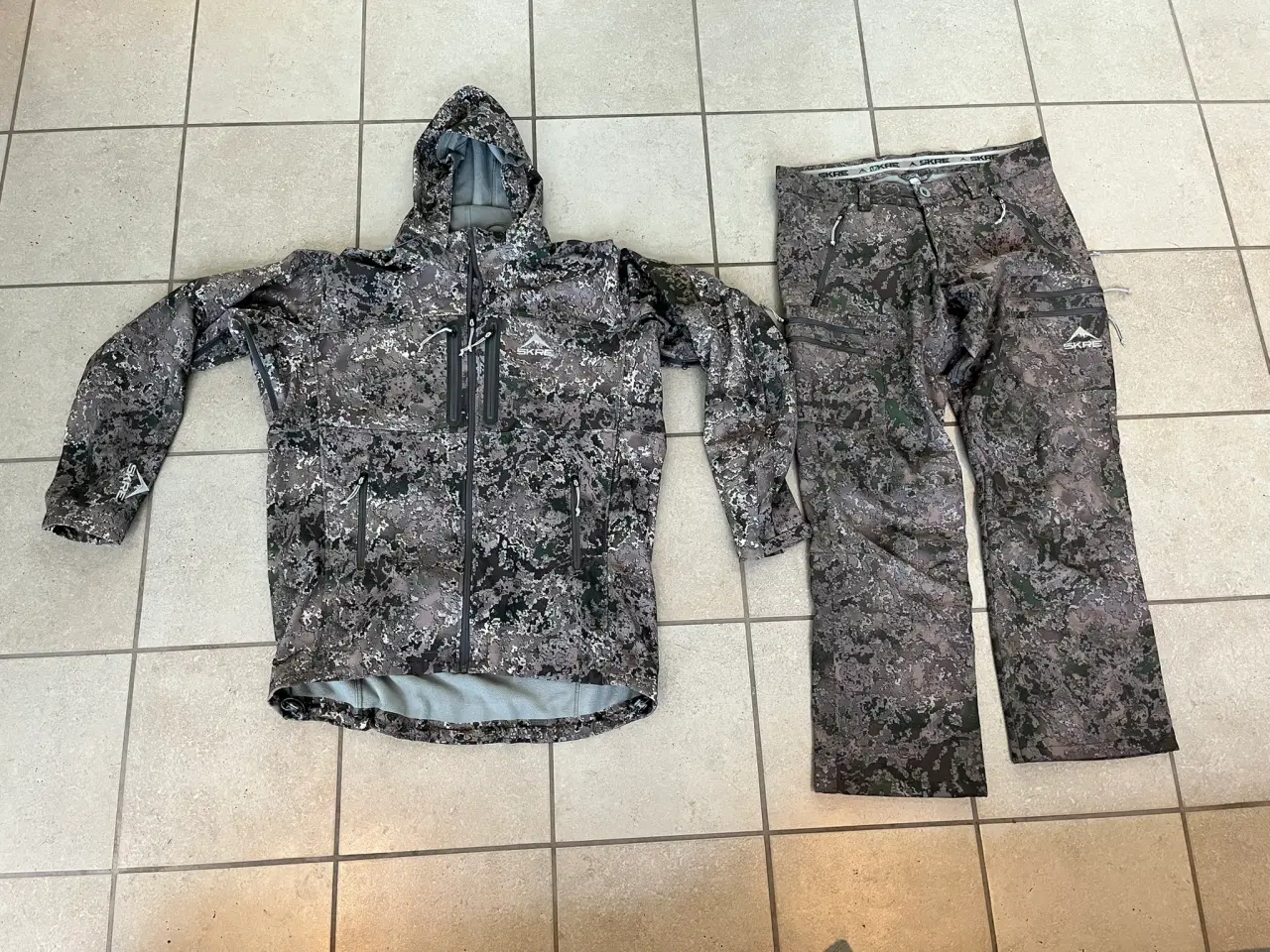 Billede 2 - Skre Camoflage jagttøj efterår