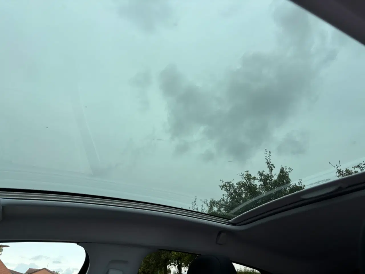 Billede 7 - Peugeot 208 1,5 BlueHDi 100 Signature Sky