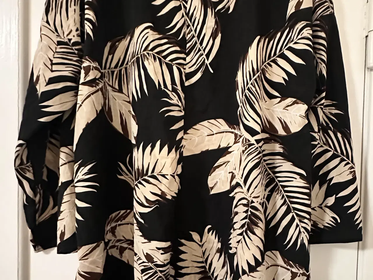 Billede 2 - Smuk bluse fra Emery Rose str. 3 XL