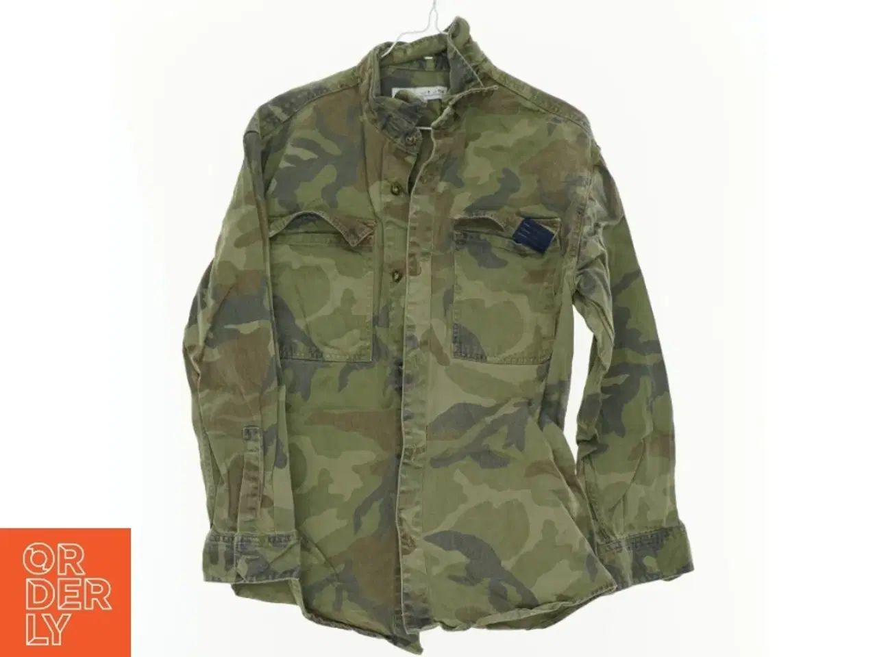 Billede 1 - Skjorte i camouflage mønster fra Zara (str. 134 cm)