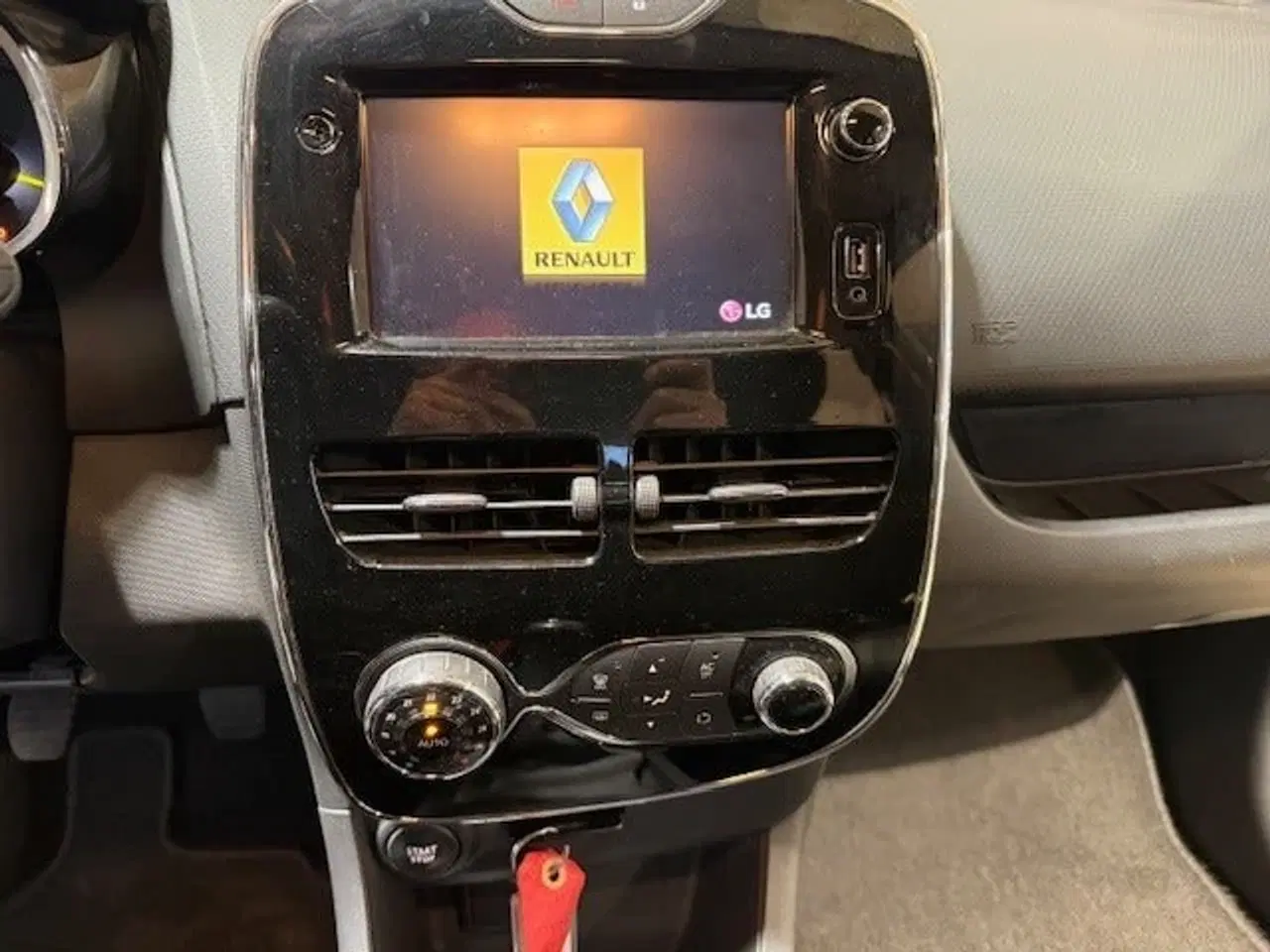 Billede 12 - Renault Clio IV 0,9 TCe 90 Expression Sport Tourer