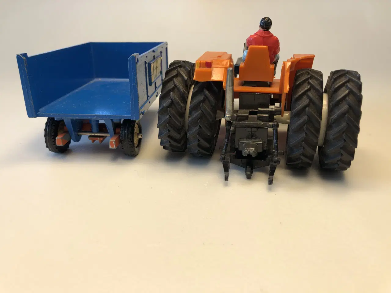 Billede 4 - BRITAINS...RENAULT 145-14 TRAKTOR med TIPVOGN