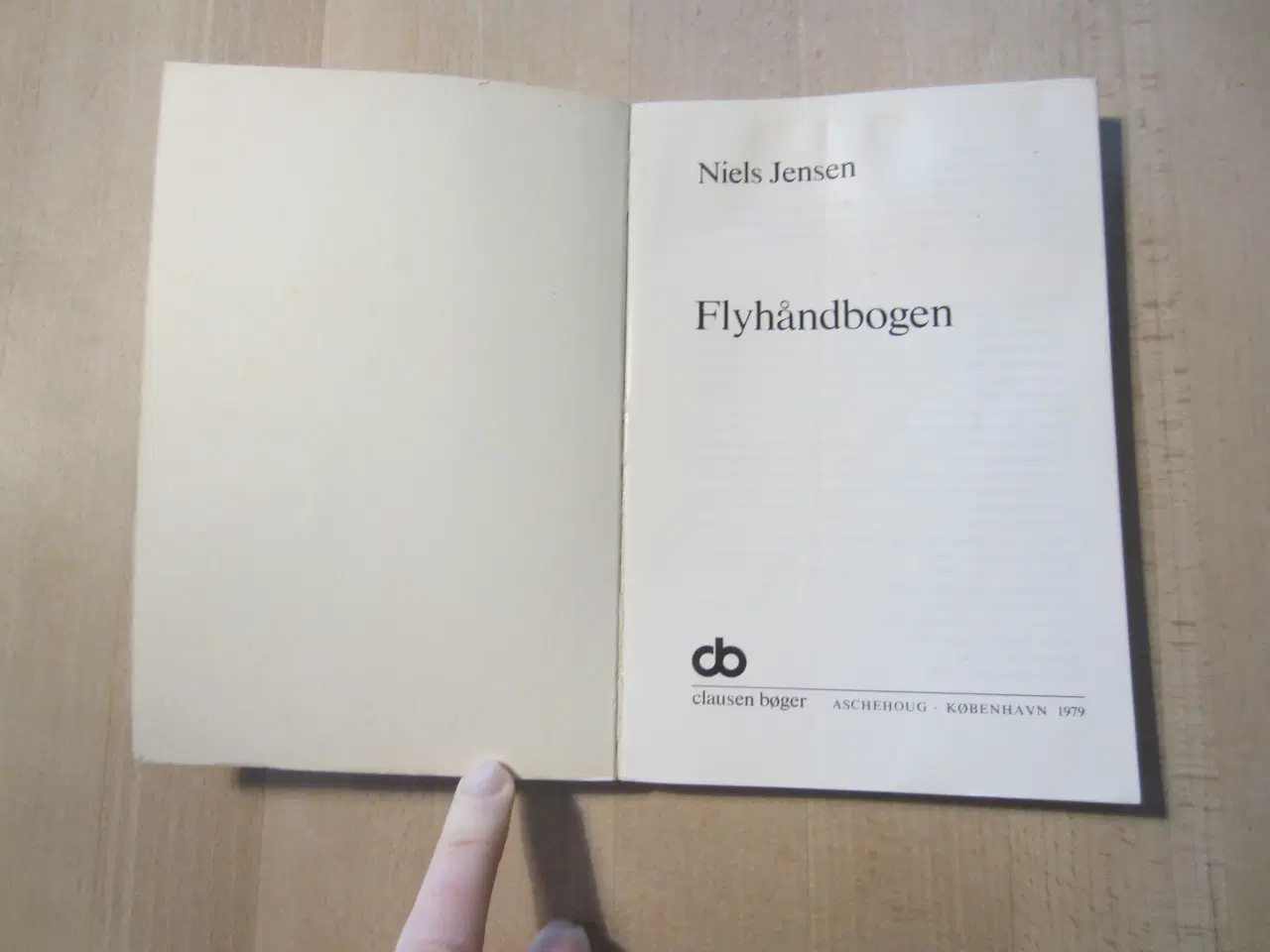 Billede 3 - Bog - flyhåndbogen af Niels Jensen