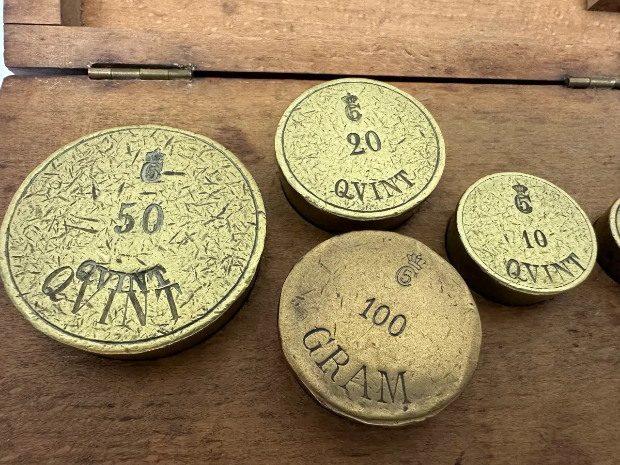 Billede 4 - Samling antike vægtlodder 