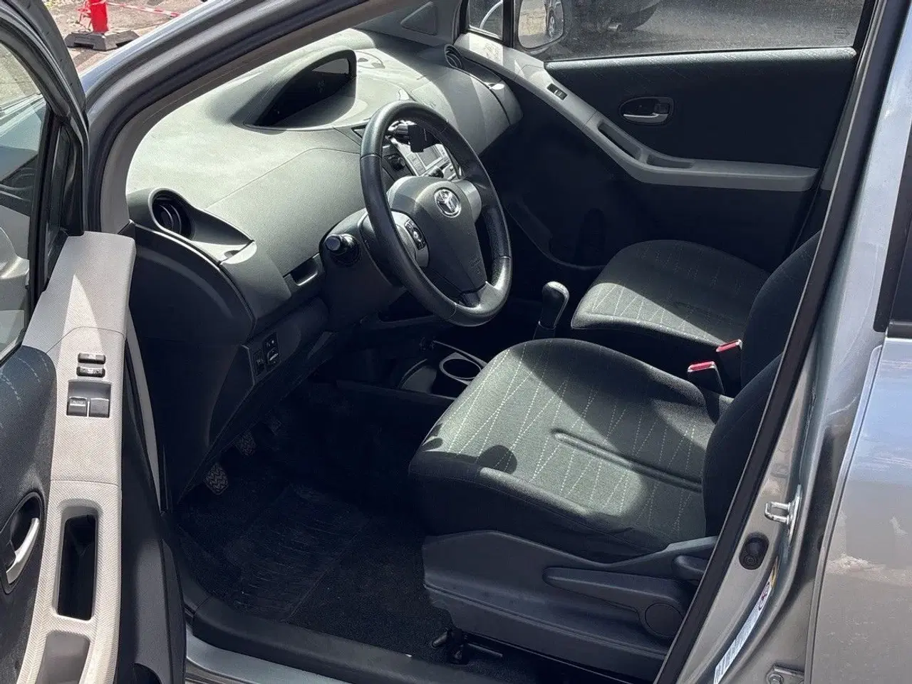 Billede 11 - Toyota Yaris 1,3 VVT-I Linea Sol 87HK 5d
