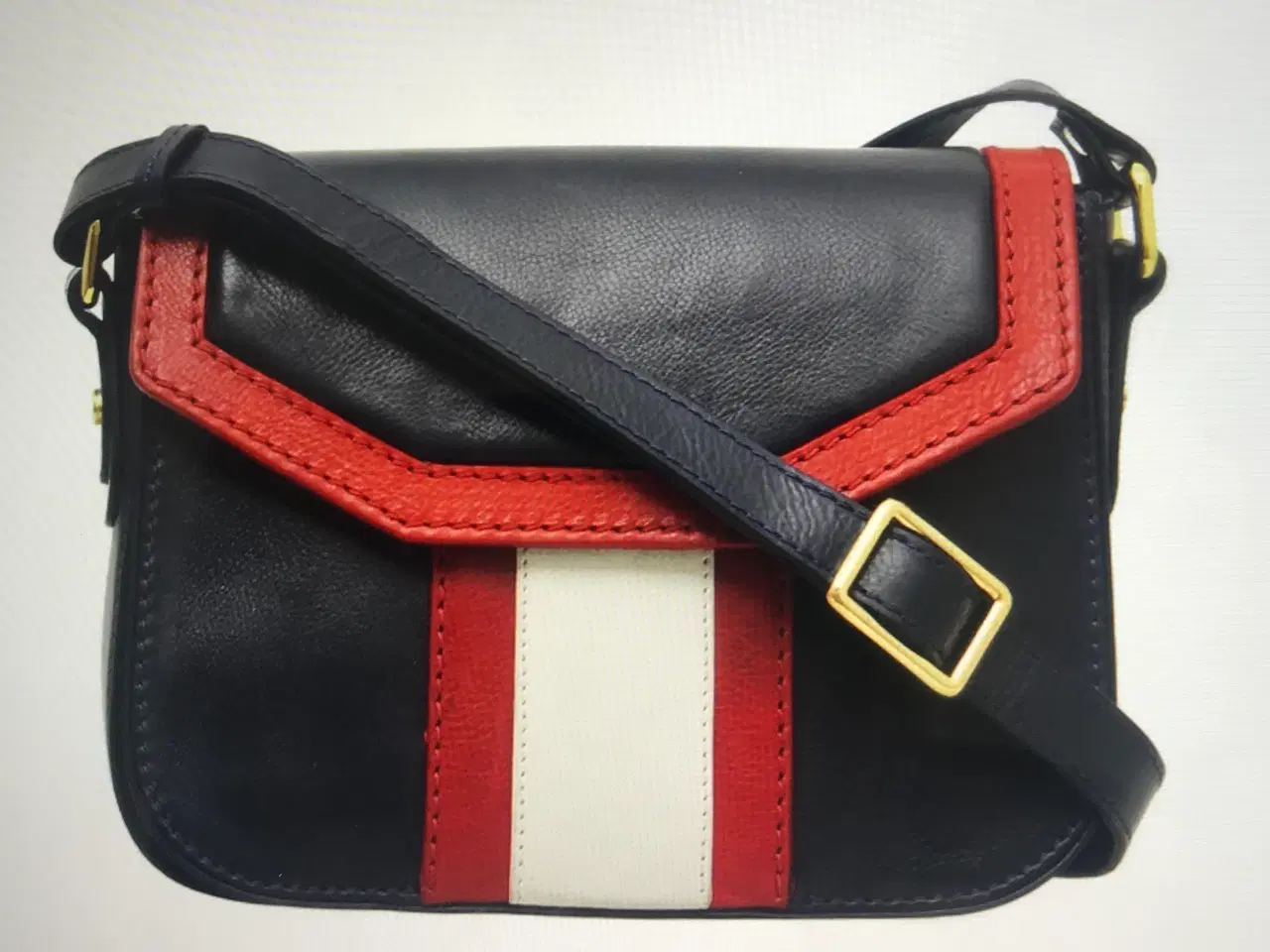 Billede 3 - Flot Crossbody taske skuldertaske fra Belsac. 