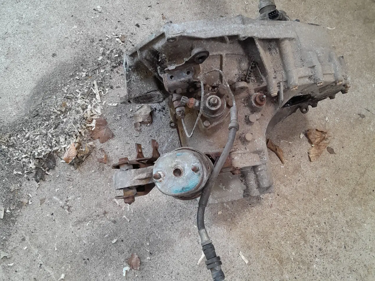 Billede 1 - VW. T4. 2,5 Tdi Bus i dele. 5 trins Gearkasse.