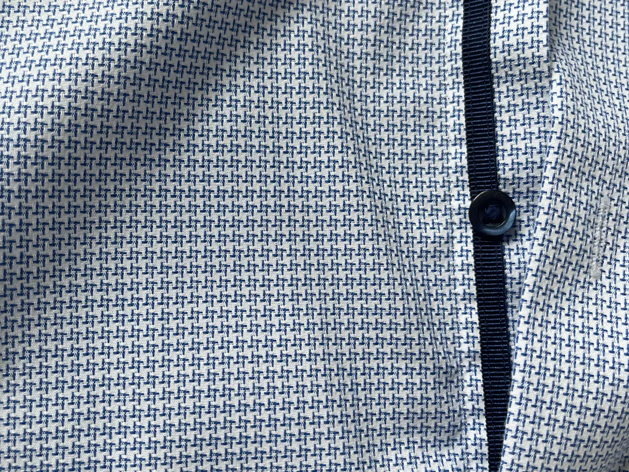 Billede 1 - Flot blå mønstret Eterna skjorte str. 39 -slim fit