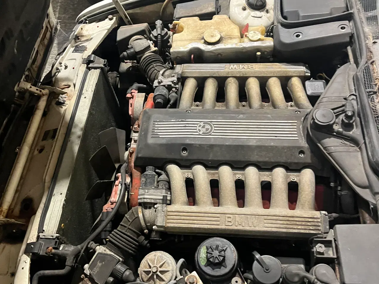 Billede 13 - BMW e32 750i blå og 750li hvid