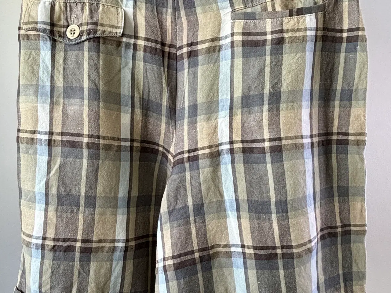 Billede 4 - Burberry, shorts, str 42 (små i str)