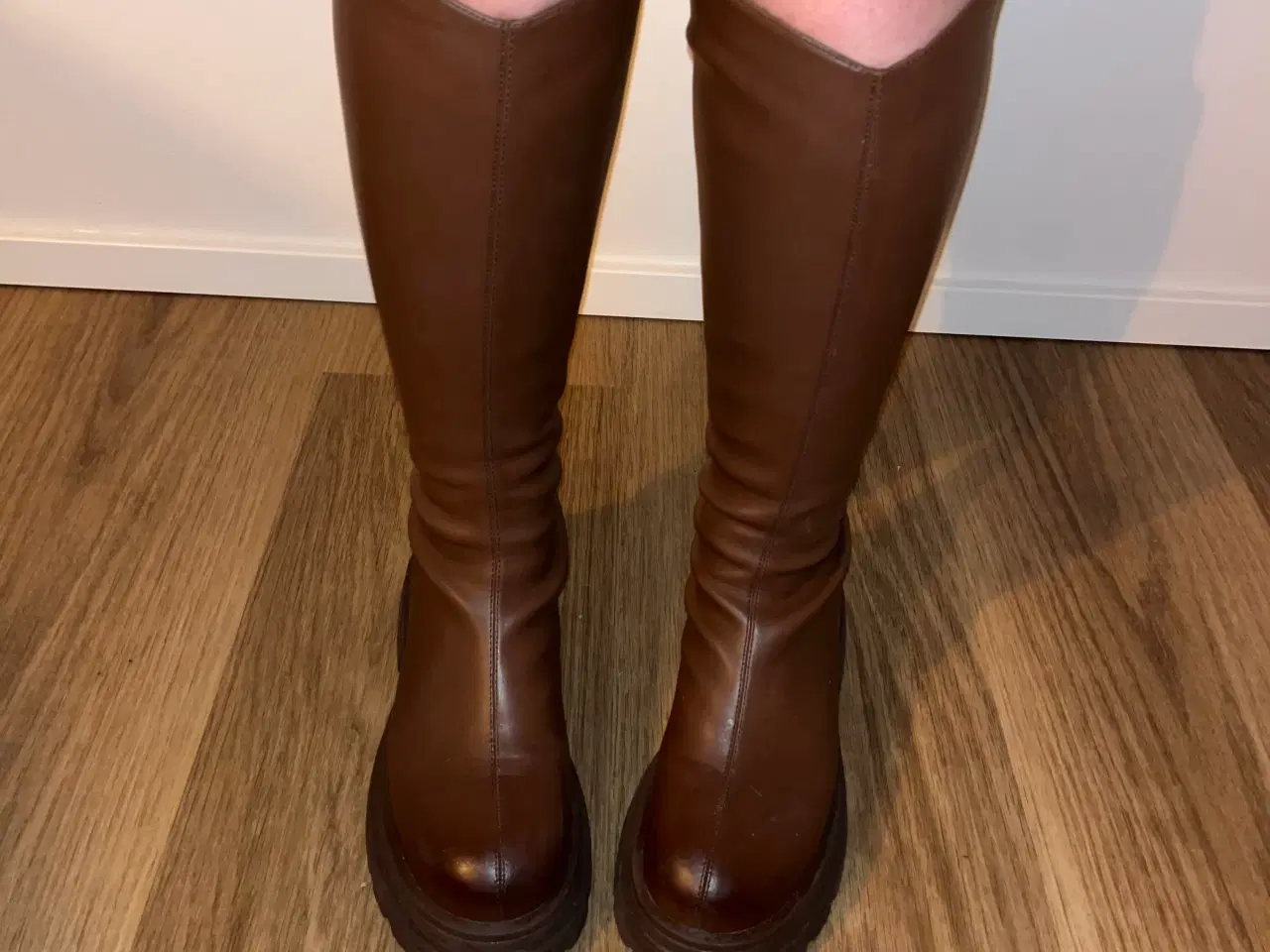 Billede 1 - Brune læderstøvler 