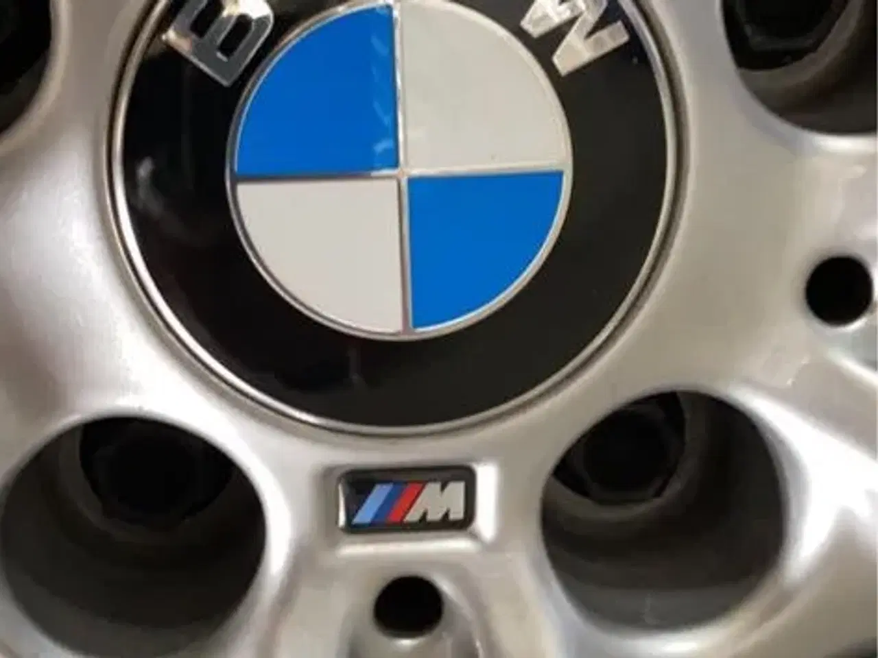 Billede 2 - BMW M mærker 9X17mm 4stk