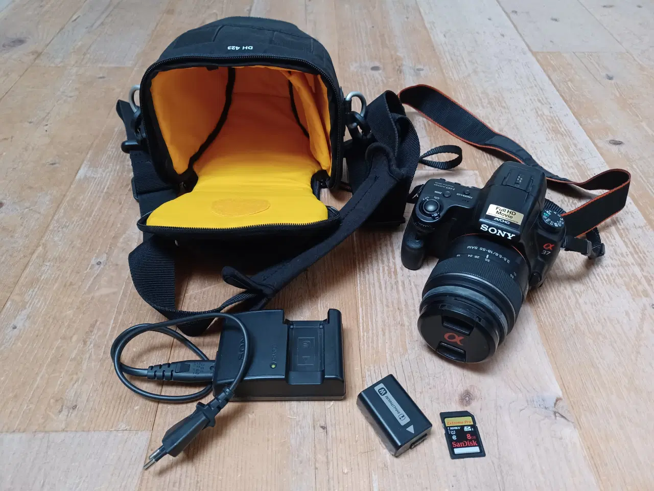 Billede 2 - Sony Alpha 37 sæt med 8Gb SD-kort og taske