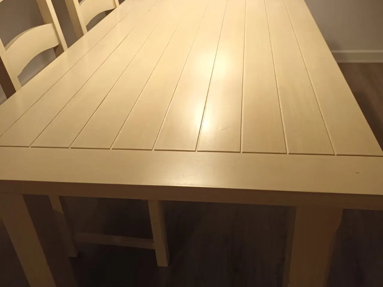 Billede 1 - spisebord med stole