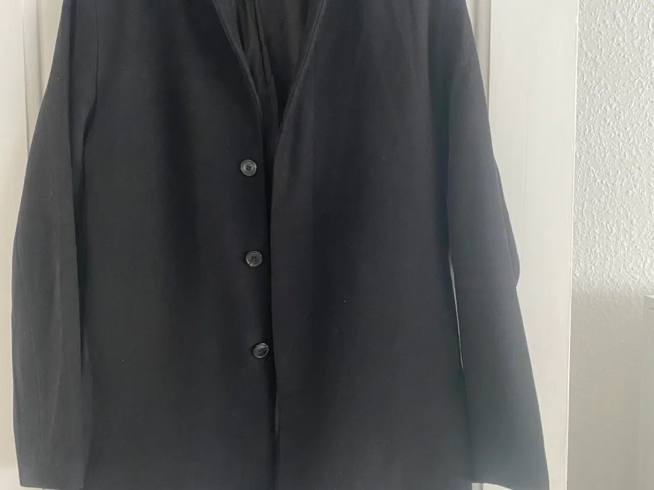 Billede 5 - Sort frakke af uld Herre str L 