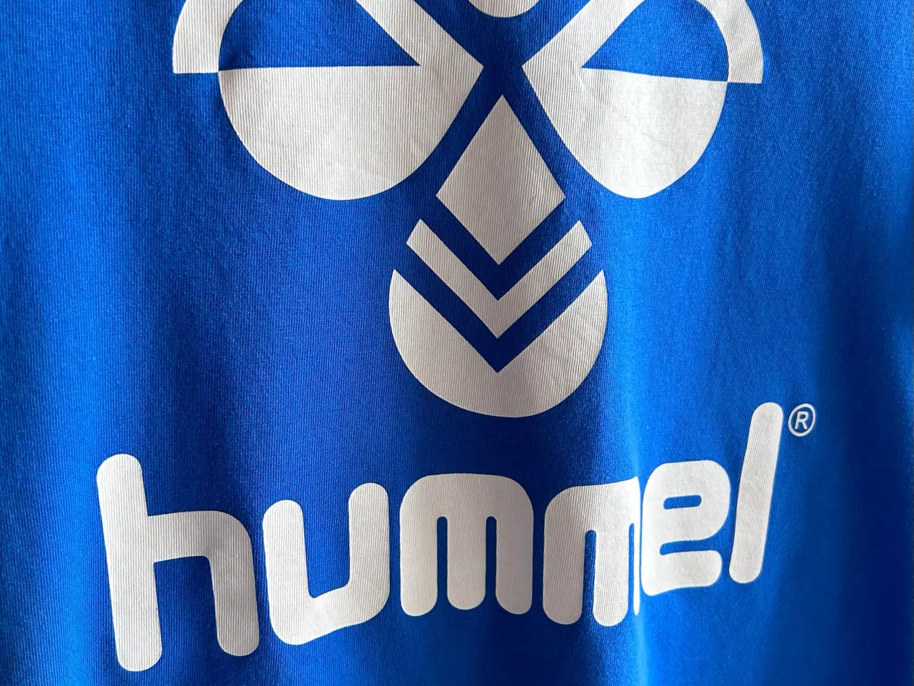 Billede 2 - Hummel Tres T-shirt S/S, str. 128 - NY!