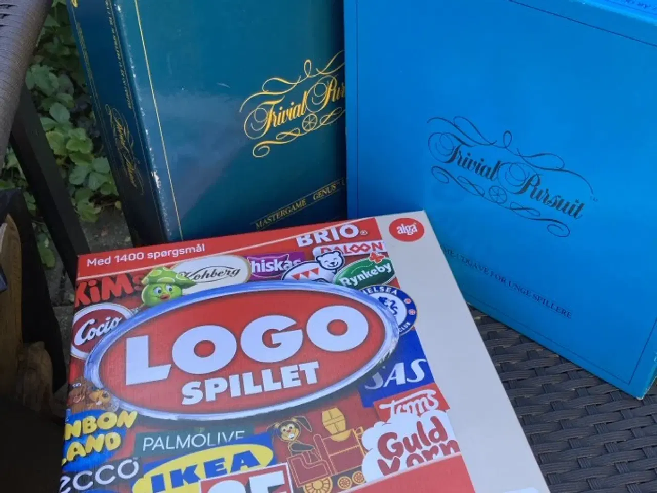 Billede 1 - Forskellige spil – se pris på hver