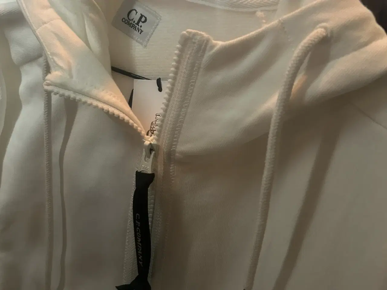 Billede 3 - C.P. Company  Goggles-detail zip-up hoodie