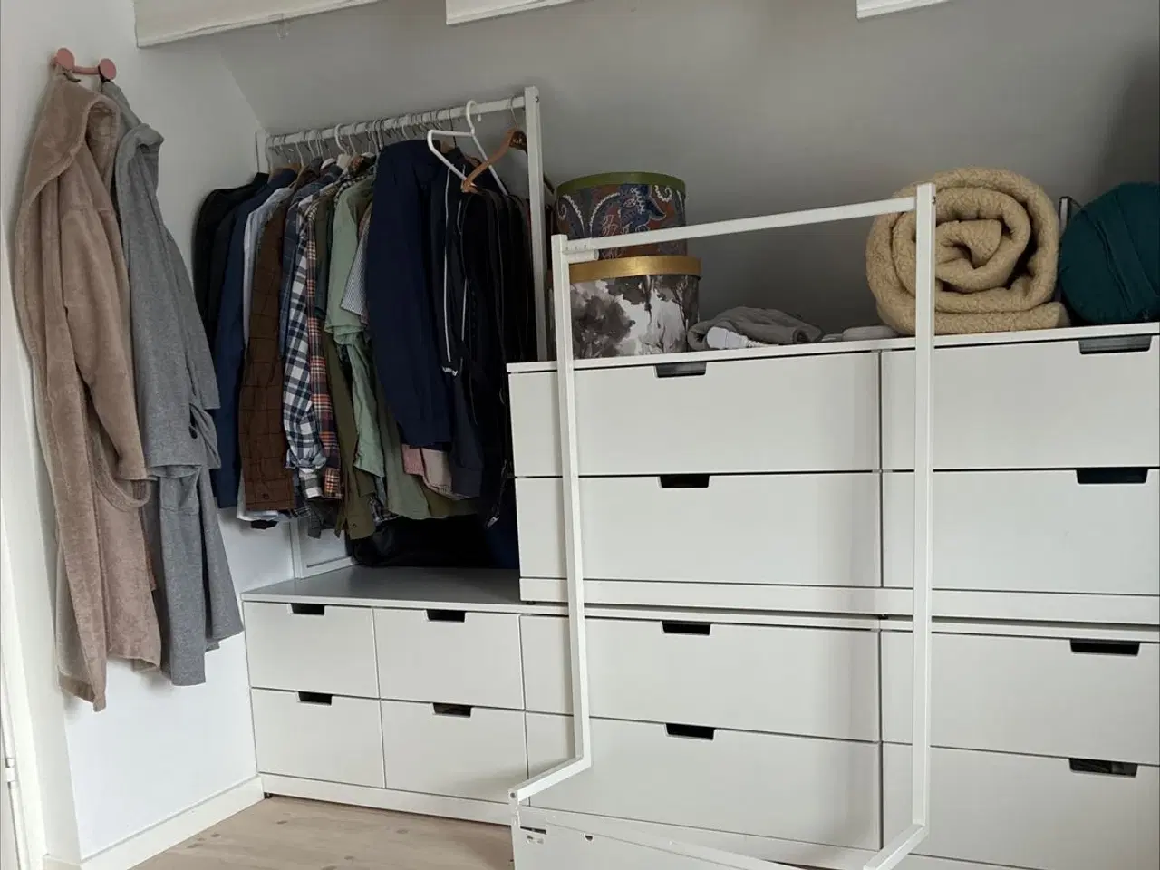 Billede 1 - 2stk NORDLI Tilbygningsgarderobestang hvid