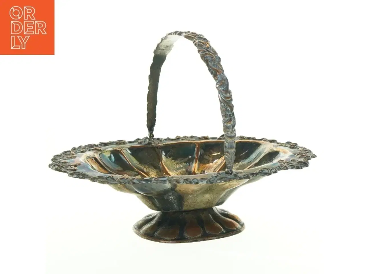 Billede 1 - Sølvfarvet frugtkurv (str. 31 x 25 cm)