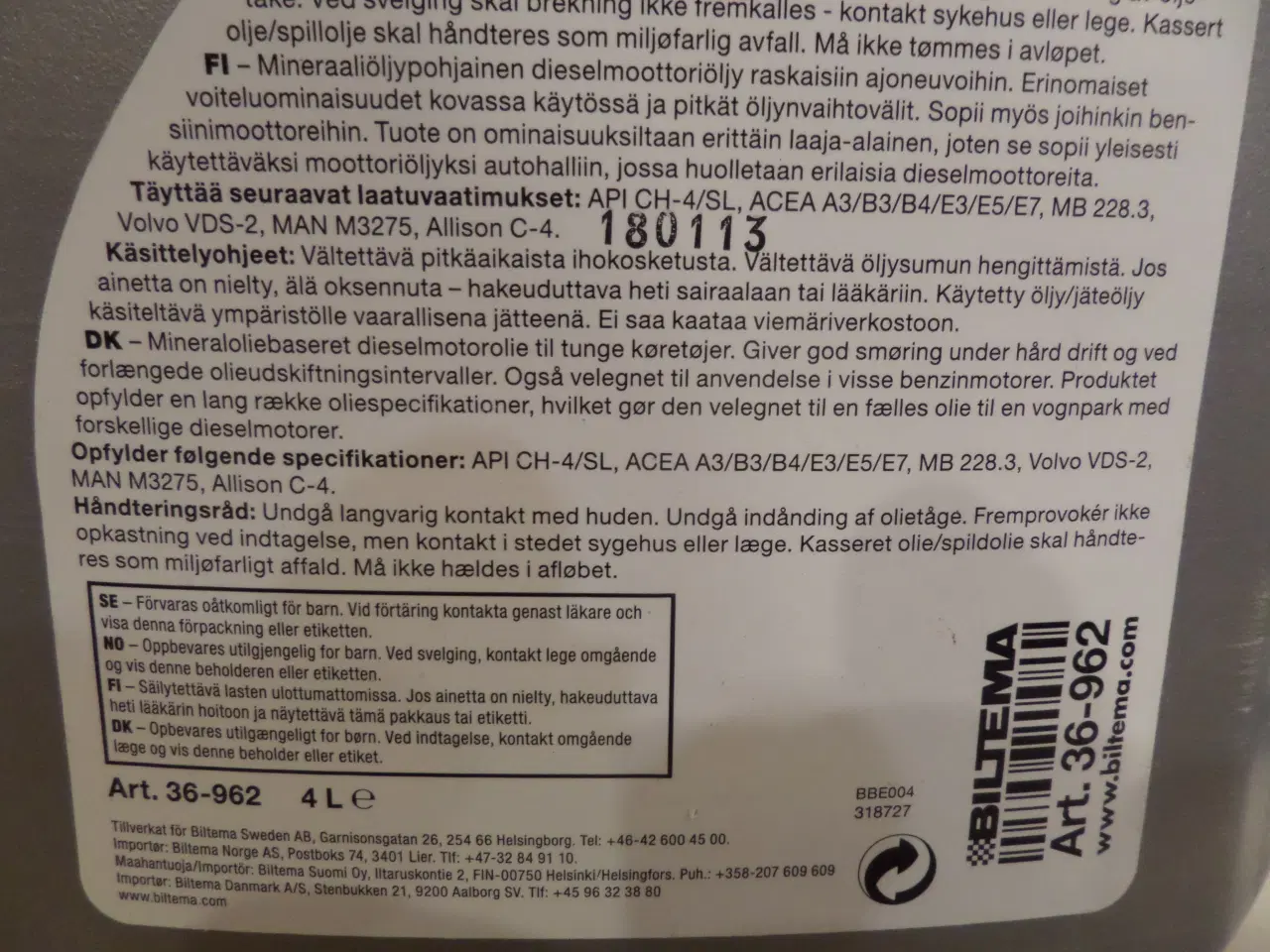 Billede 2 - Olie 15/40 til bådmotor 2 x 4 ltr. , sælges samlet