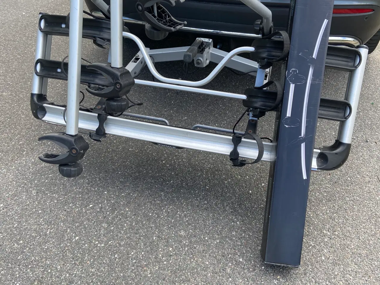 Billede 2 - Thule Cykelholder til 3 Elcykler
