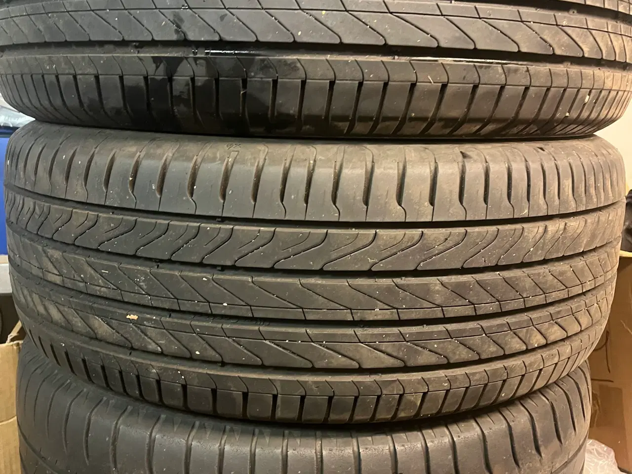 Billede 2 - Sommerdæk 215/55/16