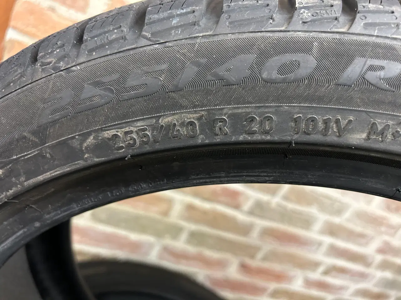 Billede 3 - Næsten nye Pirelli Sottozero 3 Winter 255/40R20