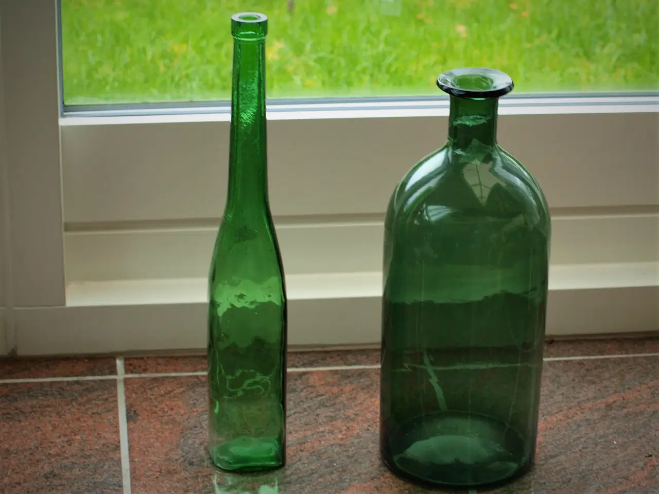 Billede 1 - Grøn glas beholder.