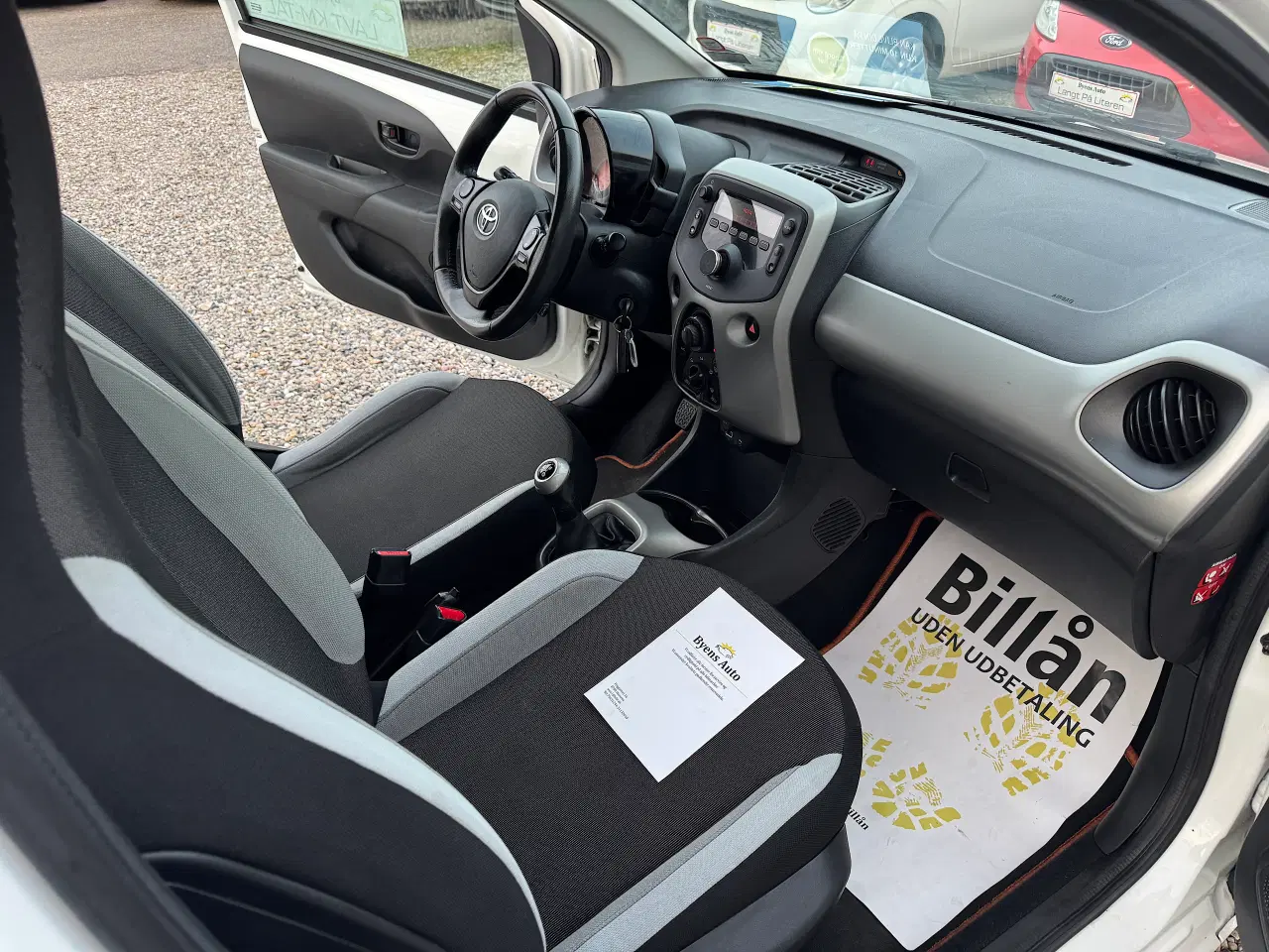 Billede 11 - Toyota Aygo Xplay Nysyn meget økonomisk