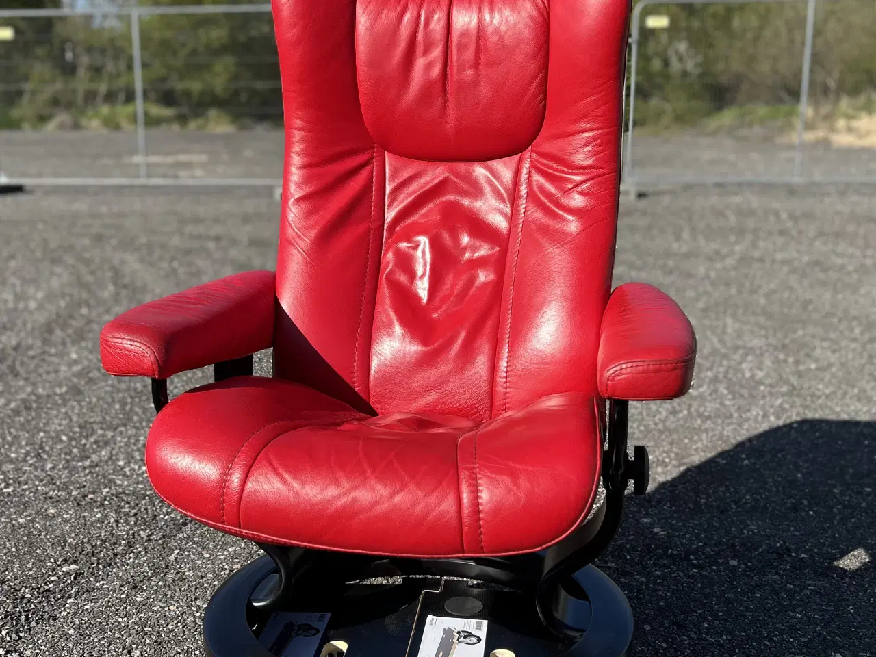 Billede 1 - Stressless, Rød Lænestol m. fodskammel, God stand