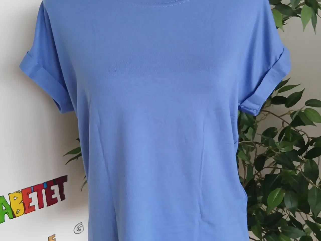 Billede 1 - Top. Only. Small/36